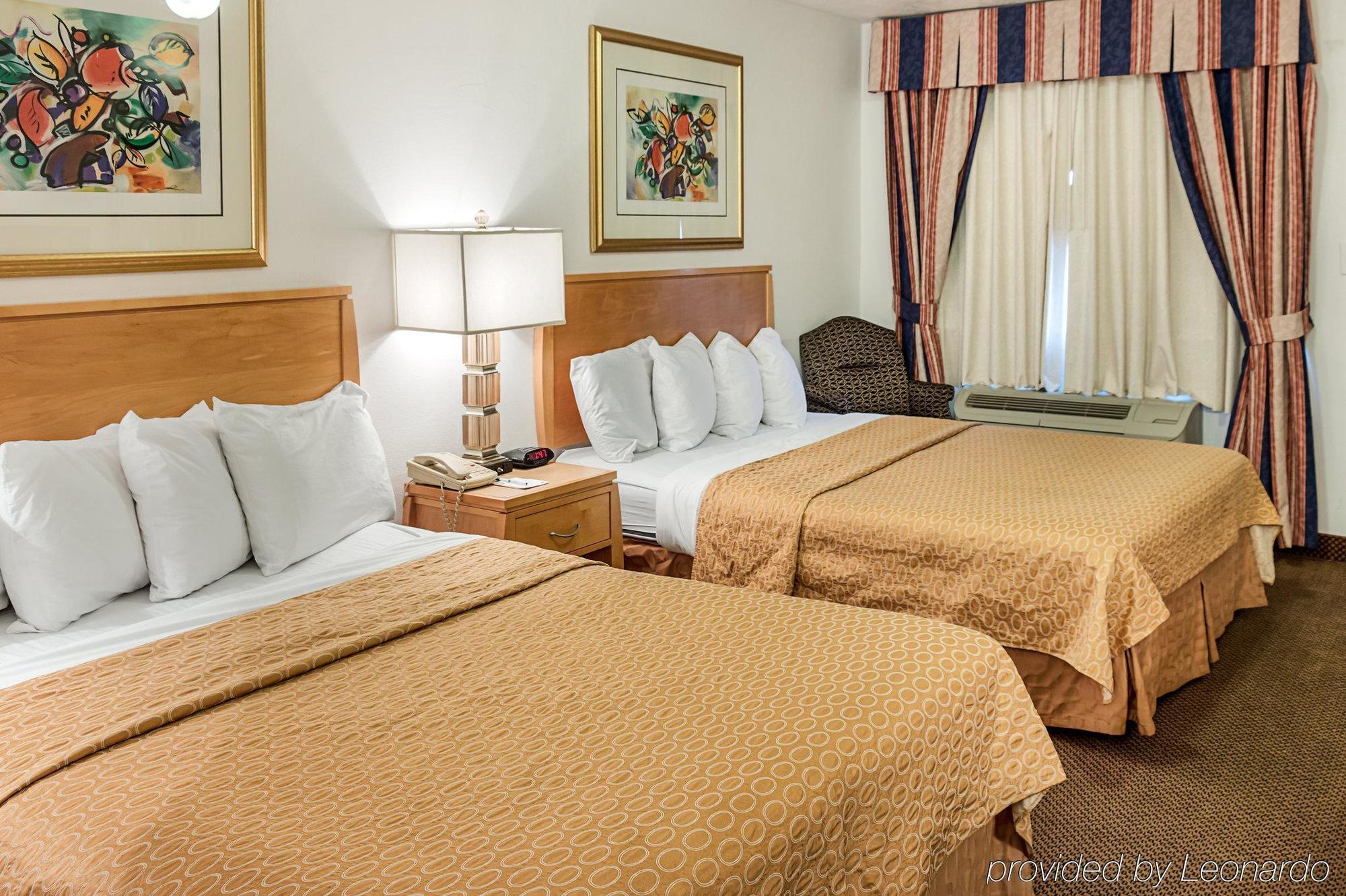 Desert Sands Inn & Suites Albuquerque Bagian luar foto