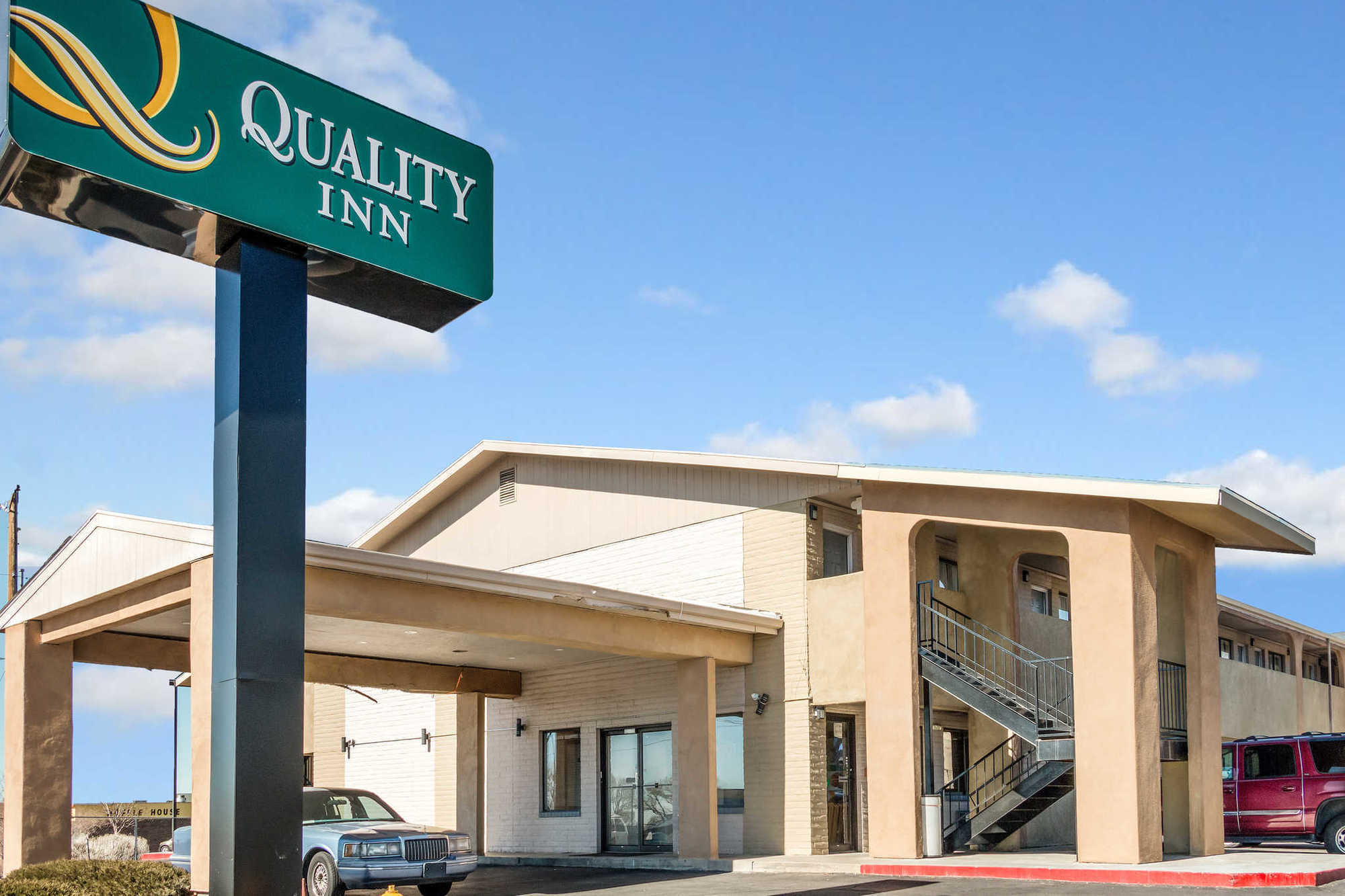 Desert Sands Inn & Suites Albuquerque Bagian luar foto