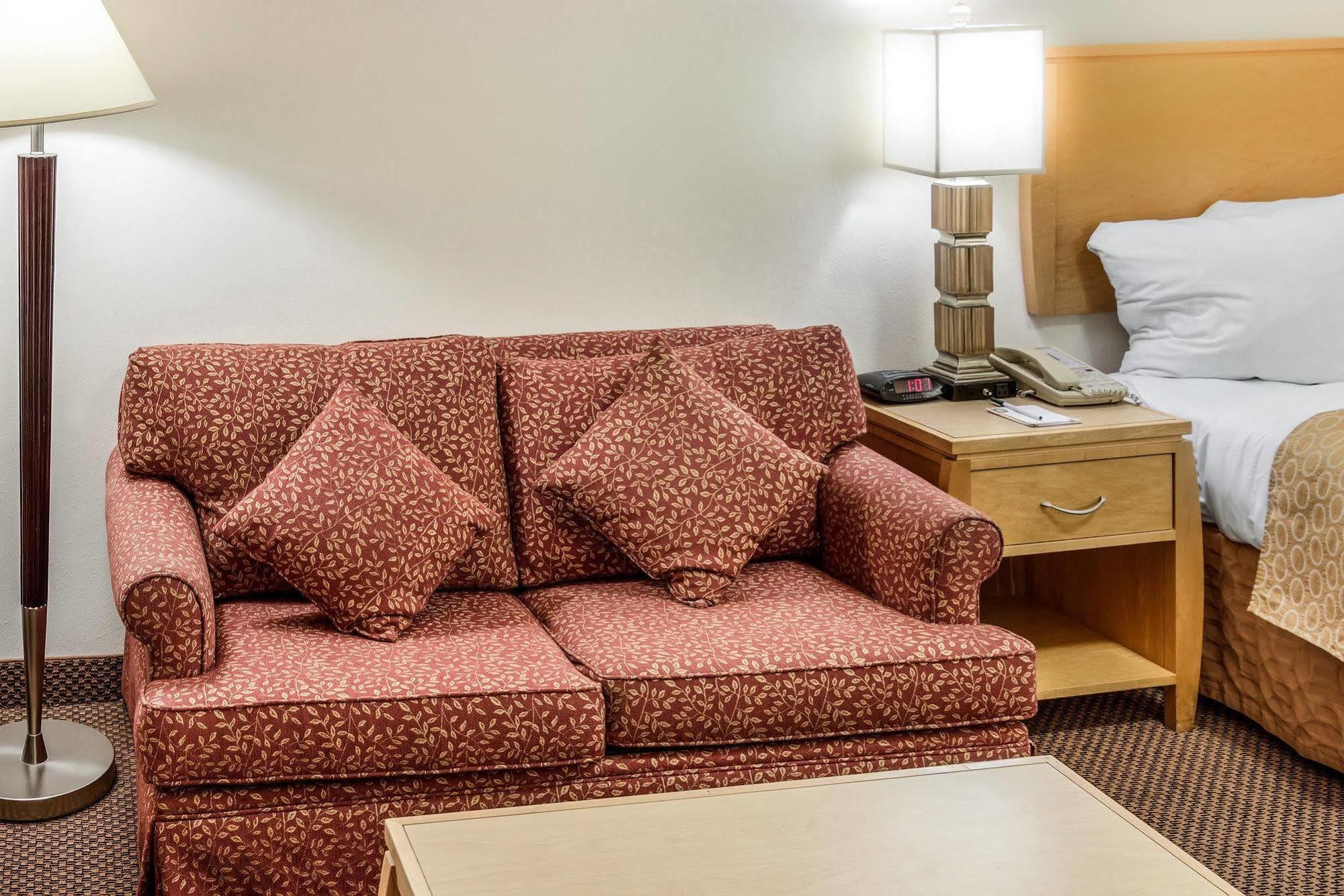 Desert Sands Inn & Suites Albuquerque Bagian luar foto